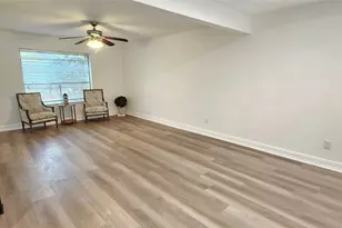 724 Country Pl Dr, Houston, TX 77079 - Photo 4