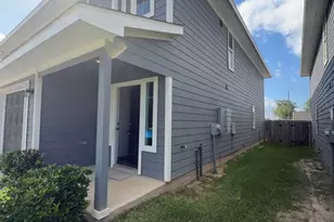 505 Hines Ave, Willis, TX 77378 - Photo 2