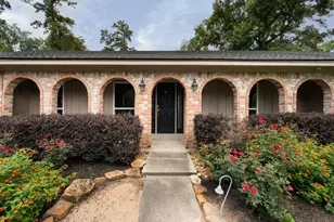 27269 Paula Ln, Conroe, TX 77385 - Photo 1