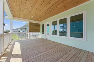22807 Cuadro St, Galveston, TX 77554 - Photo 4