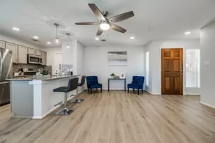 1304 Robin St, Houston, TX 77019 - Photo 6