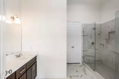 6413 N Ridgecrest Drive, Hitchcock, TX 77563 - Photo 16