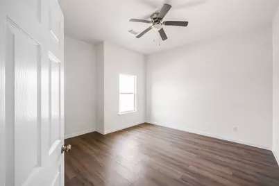 6413 N Ridgecrest Drive, Hitchcock, TX 77563 - Photo 22