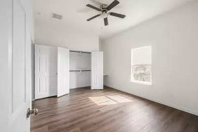 6413 N Ridgecrest Drive, Hitchcock, TX 77563 - Photo 30