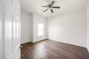 6413 N Ridgecrest Dr, Hitchcock, TX 77563 - Photo 22