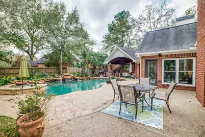 7 Deer Lake Court, The Woodlands, TX 77381 - Photo 18