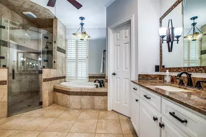 7 Deer Lake Court, The Woodlands, TX 77381 - Photo 8