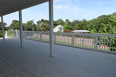 510 Glen Cove Street #4, Kemah, TX 77573 - Photo 2