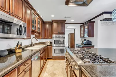1503 Banks Street, Houston, TX 77006 - Photo 12