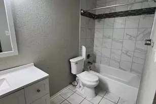 14550 Fonmeadow Dr, Houston, TX 77035 - Photo 6