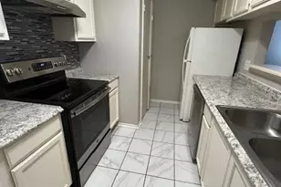 14550 Fonmeadow Dr, Houston, TX 77035 - Photo 4