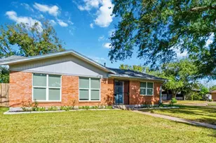 3923 Hickok Ln, Houston, TX 77047 - Photo 2
