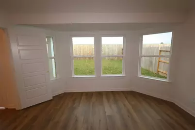 633 Falling Cave Drive, Willis, TX 77378 - Photo 4