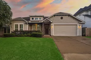 1329 Richelieu Ln, Houston, TX 77018 - Photo 1