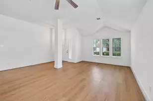 1834 Kessler Park Ct, Houston, TX 77047 - Photo 6