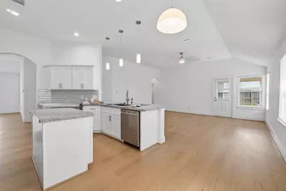 1834 Kessler Park Court, Houston, TX 77047 - Photo 16