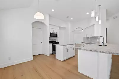 1834 Kessler Park Court, Houston, TX 77047 - Photo 18