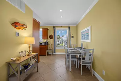 7000 Seawall Boulevard #422, Galveston, TX 77551 - Photo 12