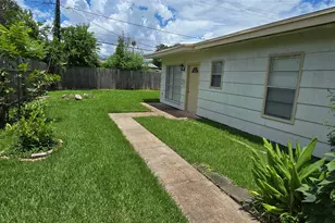 7210 Leader St, Houston, TX 77074 - Photo 24