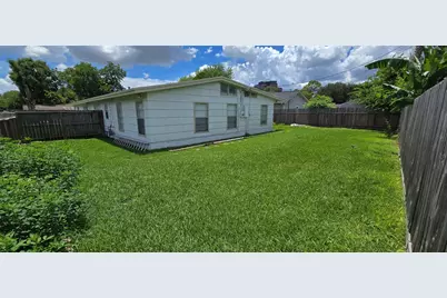 7210 Leader Street, Houston, TX 77074 - Photo 36