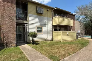 10603 S Wilcrest Dr, Houston, TX 77099 - Photo 1