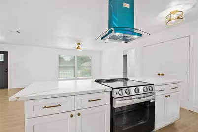 1118 Lake Road, La Marque, TX 77568 - Photo 14