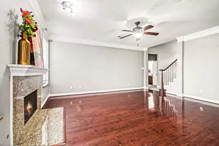 54 Parsley Ct, Lake Jackson, TX 77566 - Photo 8