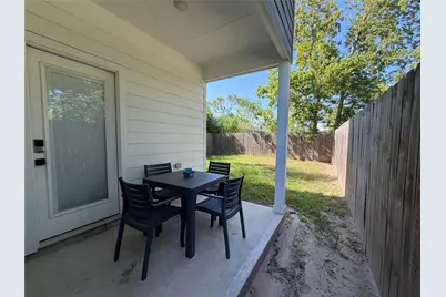 2417 Noble Street, Houston, TX 77026 - Photo 4