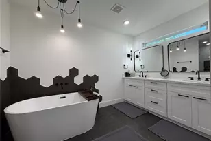 2417 Noble St, Houston, TX 77026 - Photo 28
