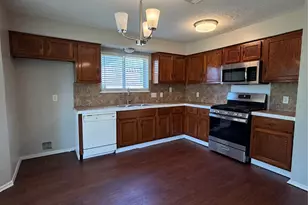 45 Ranch House Loop, Angleton, TX 77515 - Photo 6