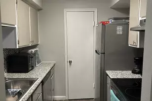 12615 Brookglade Cir, Houston, TX 77099 - Photo 4