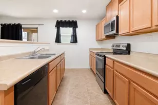 1427 Prairie Grass, San Antonio, TX 78245 - Photo 8