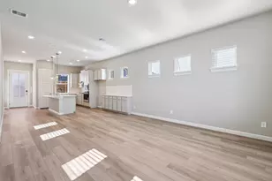 719 Topwater, Kemah, TX 77565 - Photo 4