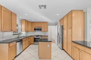 11002 Renwick Dr, Houston, TX 77096 - Photo 8