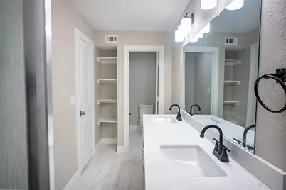 5119 Green Springs Drive, Houston, TX 77066 - Photo 22