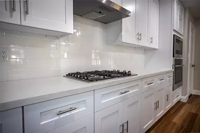 5119 Green Springs Drive, Houston, TX 77066 - Photo 18