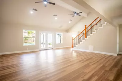 5119 Green Springs Drive, Houston, TX 77066 - Photo 14