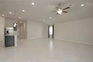 2123 Santa Ana Wy, Baytown, TX 77523 - Photo 8