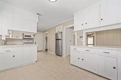 1011 W 41st Street, Houston, TX 77018 - Photo 12
