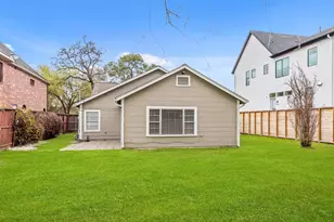 1011 W 41st St, Houston, TX 77018 - Photo 34