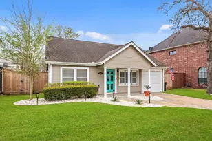 1011 W 41st St, Houston, TX 77018 - Photo 2