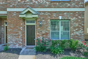 2726 Misty Heath Ln Ln, Houston, TX 77082 - Photo 2