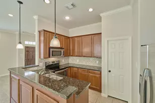 2726 Misty Heath Ln Ln, Houston, TX 77082 - Photo 10