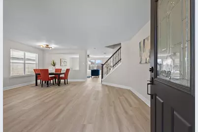 4722 Mill Creek Drive, Baytown, TX 77521 - Photo 4