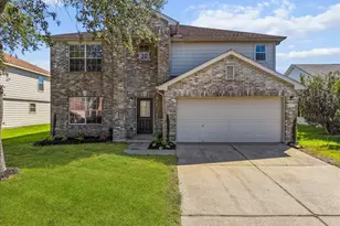4722 Mill Creek Dr, Baytown, TX 77521 - Photo 1