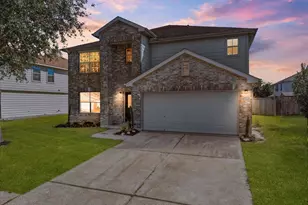 4722 Mill Creek Dr, Baytown, TX 77521 - Photo 2