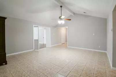 6303 Heatherbloom Drive, Houston, TX 77085 - Photo 8