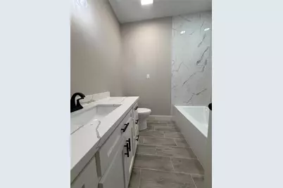 865 Dundee, Vidor, TX 77662 - Photo 14
