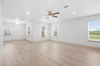 10516 Fairview Drive, Conroe, TX 77385 - Photo 8