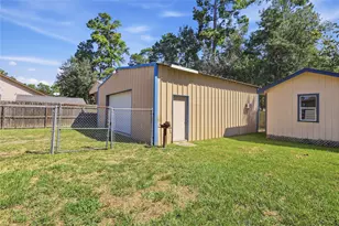 10516 Fairview Dr, Conroe, TX 77385 - Photo 28